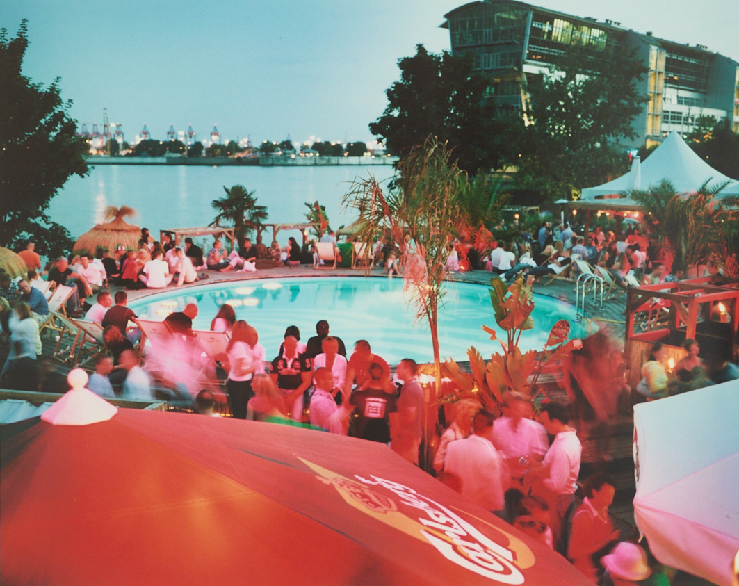 Reiner Riedler,
Fake Holidays: Strandpauli II, 2006,
C-Print (Arbeitsproben),
40 X 50 cm